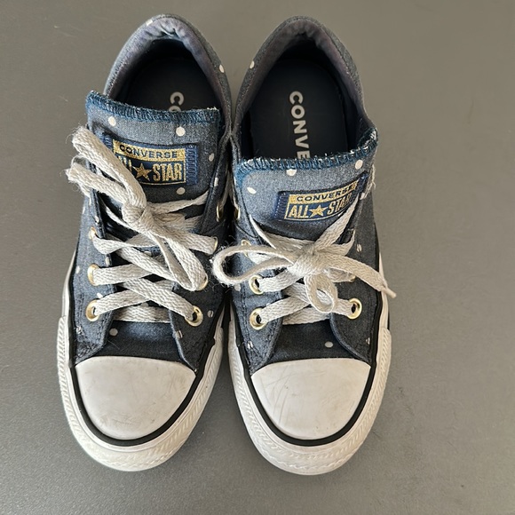 Convers girls size 4 - Picture 5 of 5